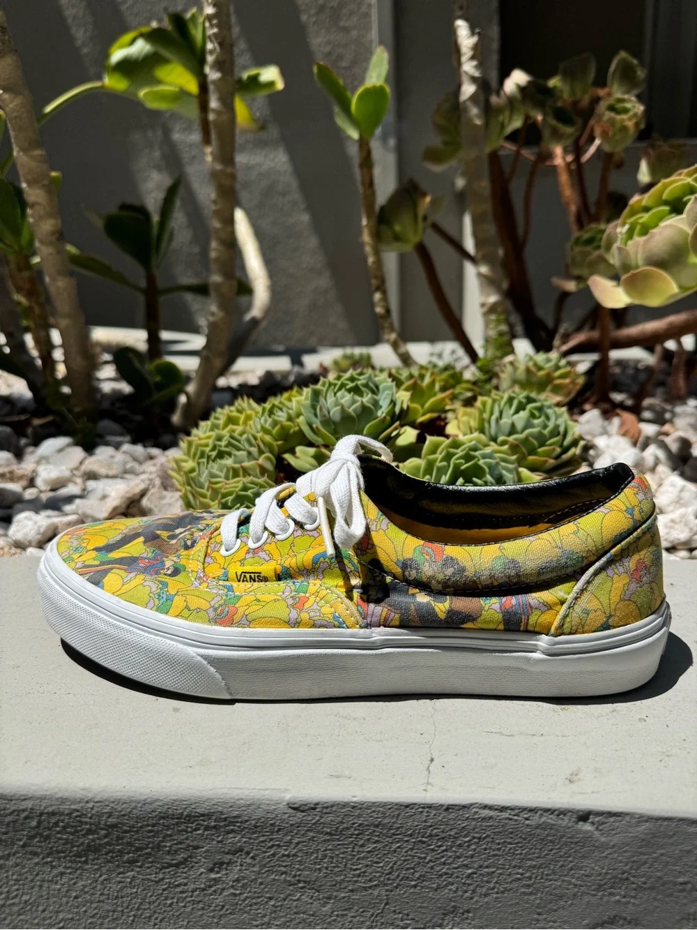 Vans | The Beatles | Yellow Submarine | Women’s Size 8.5 | Men’s Size 7